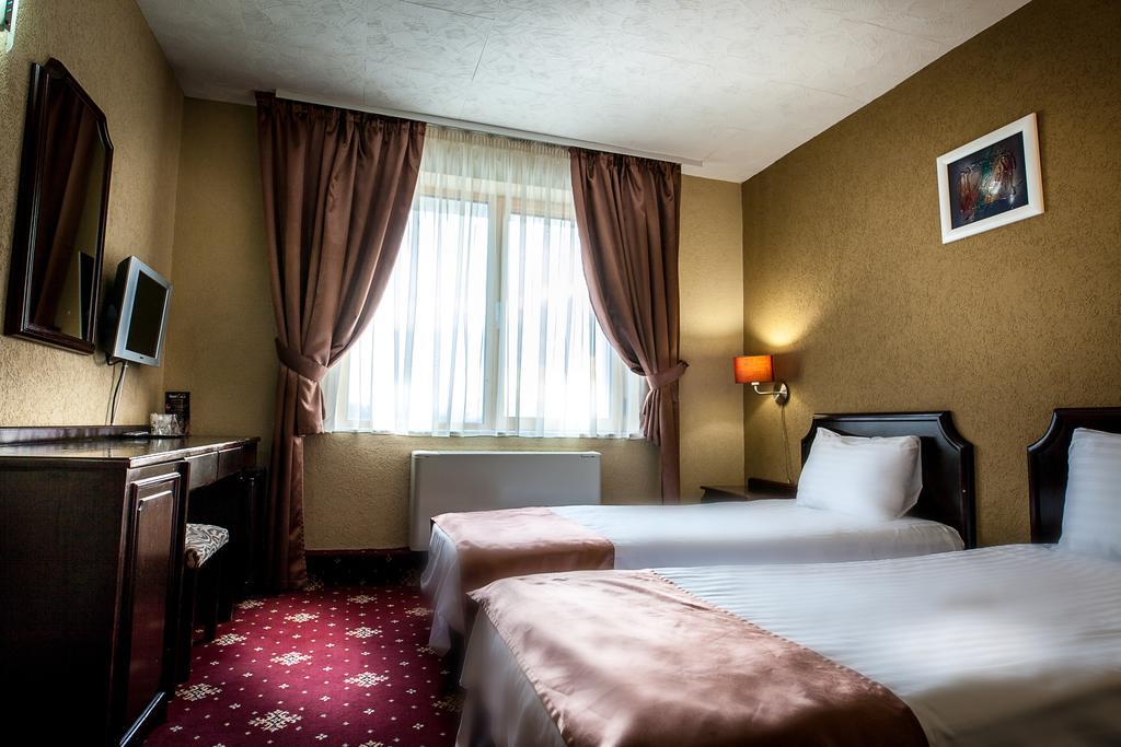 Hotel Ciao Târgu-Mureş Eksteriør billede